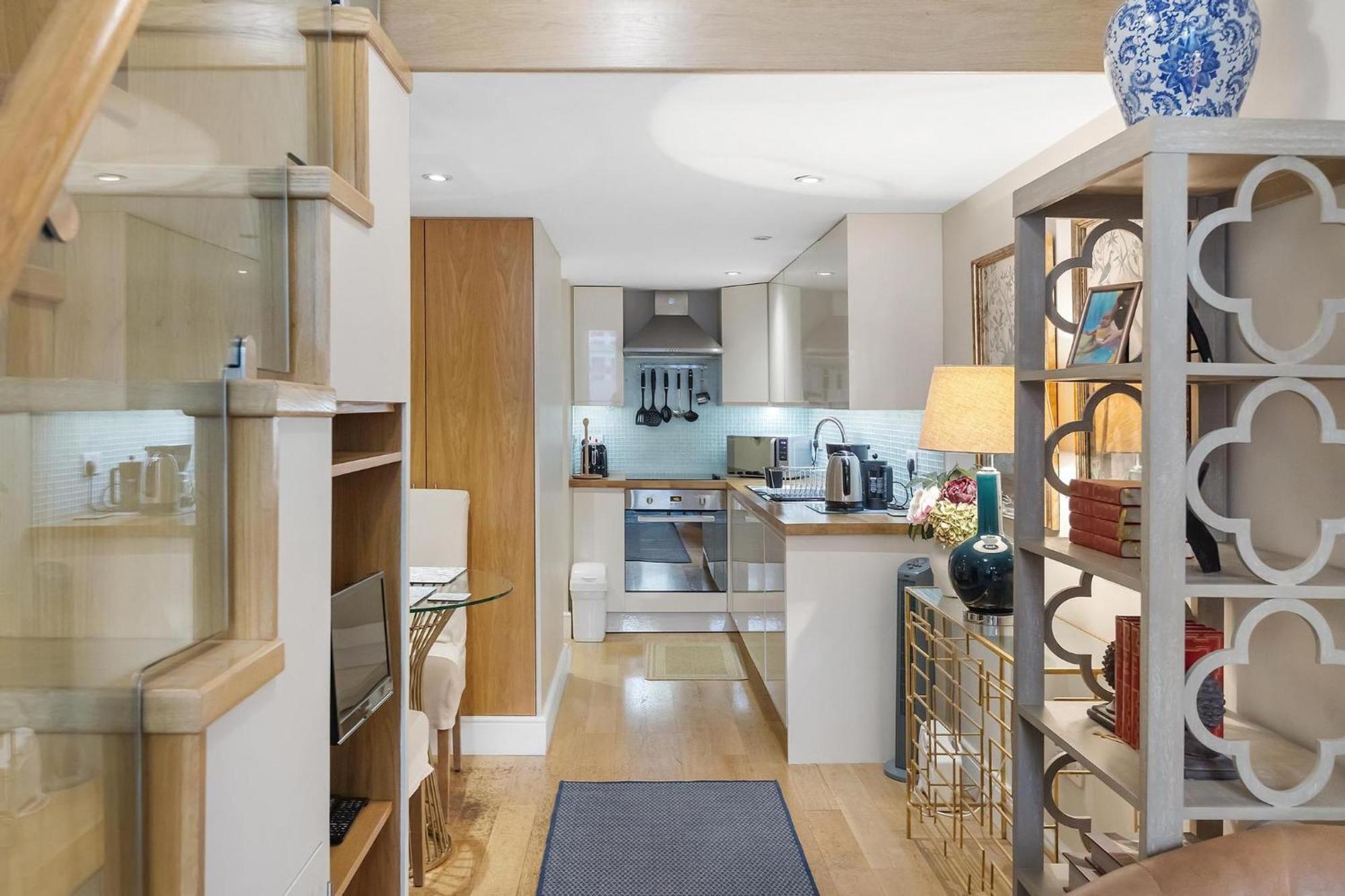 Stylish Studio In Kensington Лондон Екстериор снимка